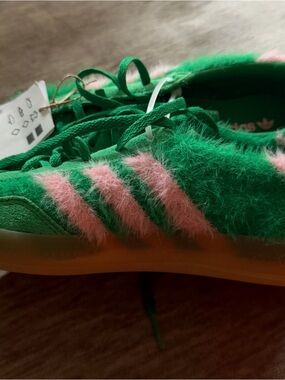 Women’s Green and Pink Fuzzy Sneakers - Brand Unspecified